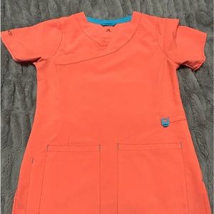 XS WOMENS CARHARTT SCRUB TOP